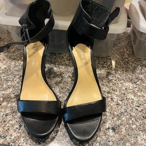 Gianni Bini Buckle Open Toe Black Leather Heels